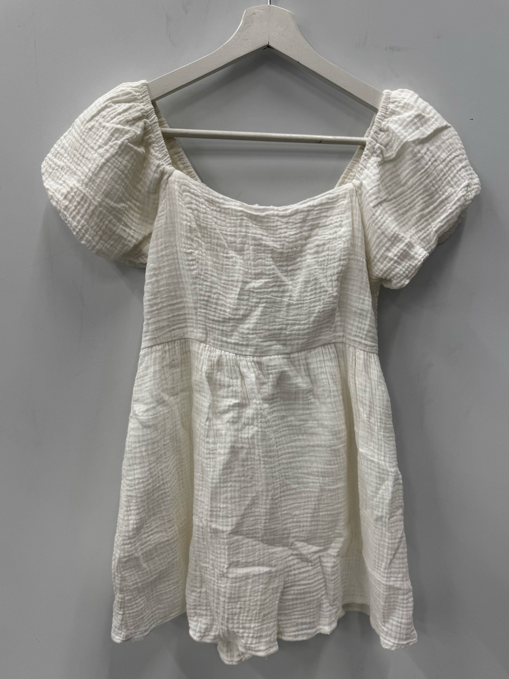 pink lily white gauze puff sleeve romper size xs